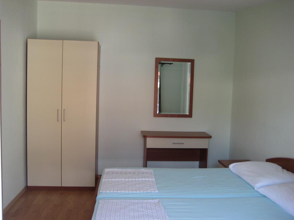 Apartments Diana Orebic Room photo